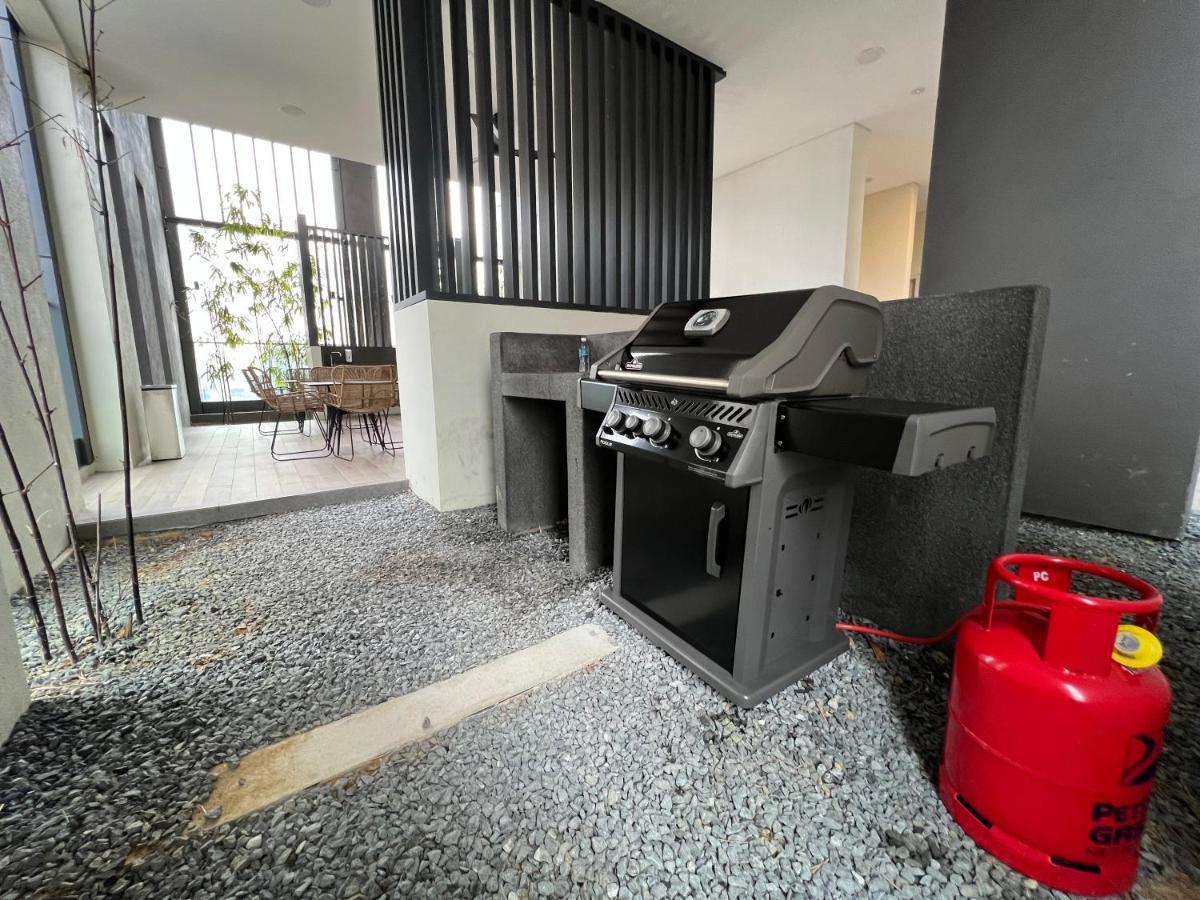 Lucentia Residence Bbcc Lalaport At Kuala Lumpur By Luxe Home Extérieur photo